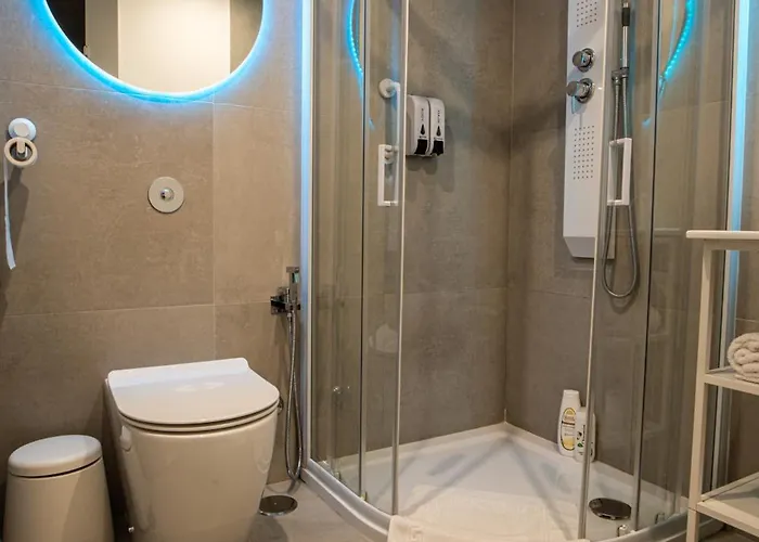 Skyhouse Beverello Νάπολη