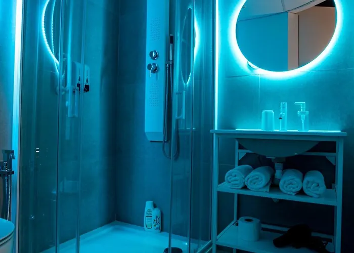 Skyhouse Beverello 4* Νάπολη