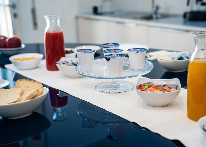 Skyhouse Beverello Bed and Breakfast 4*