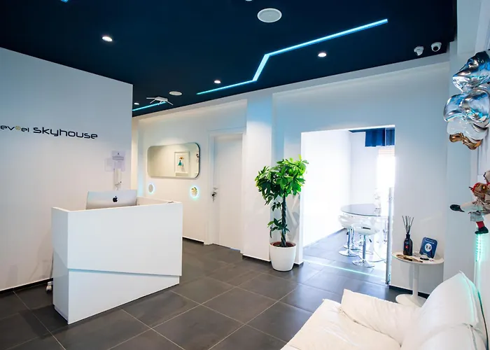 Skyhouse Beverello 4*