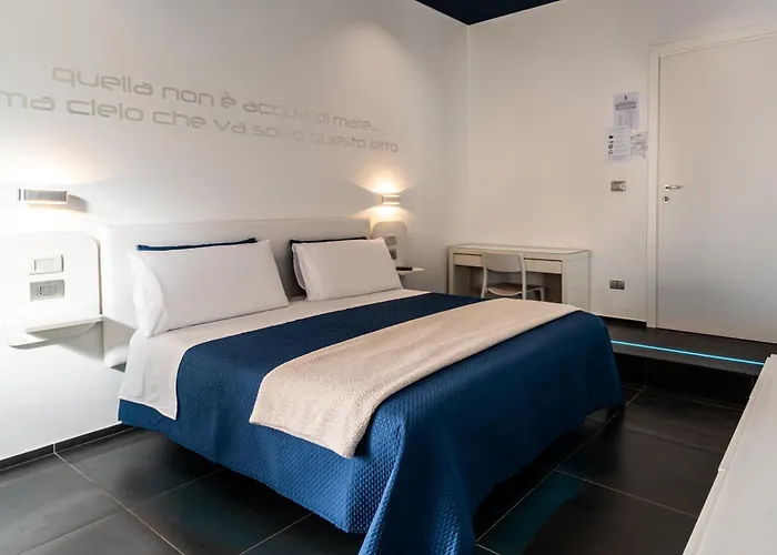 Skyhouse Beverello Bed and Breakfast 4*