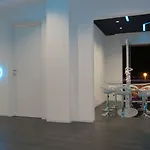 Skyhouse Beverello 4*