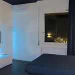 Skyhouse Beverello 4*