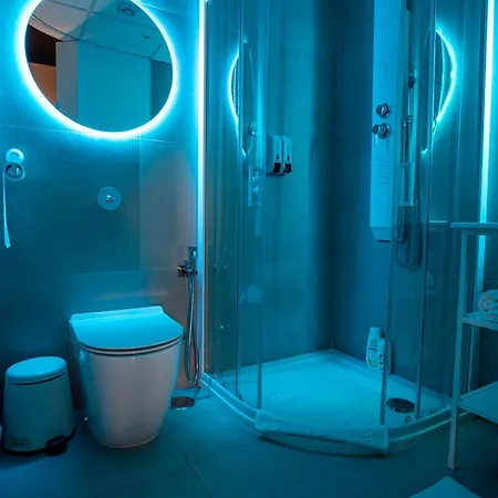 Skyhouse Beverello 4*