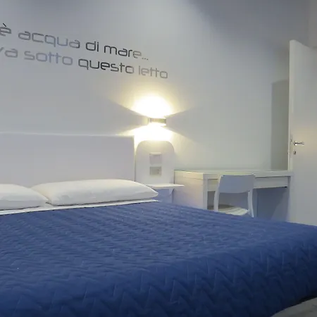 スカイハウス べヴェレッロ 4* ナポリ