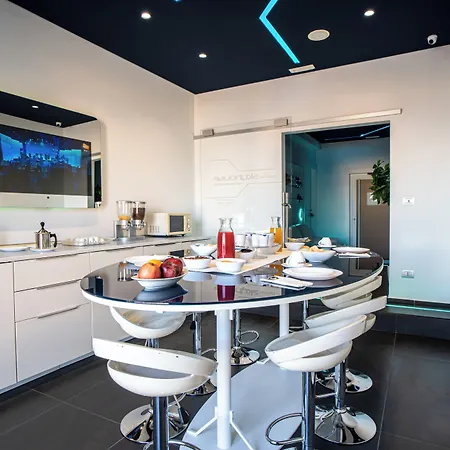 Skyhouse Beverello