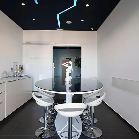 Bed & Breakfast Skyhouse Beverello 4*