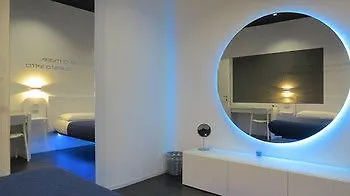 Oda ve Kahvaltı Skyhouse Beverello Napoli