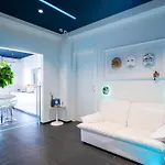 Skyhouse Beverello Nápoly