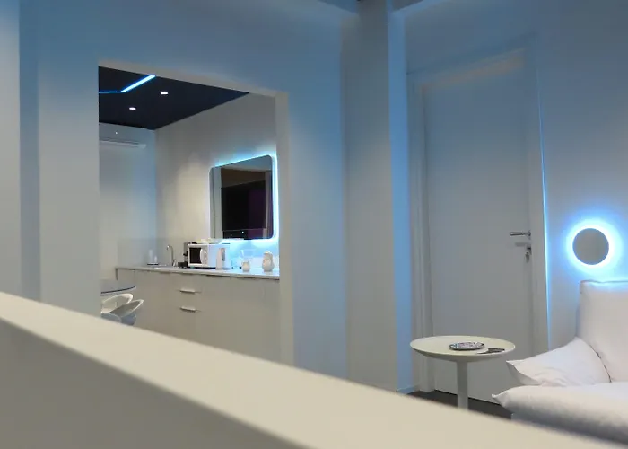 Skyhouse Beverello Bed & Breakfast Naples
