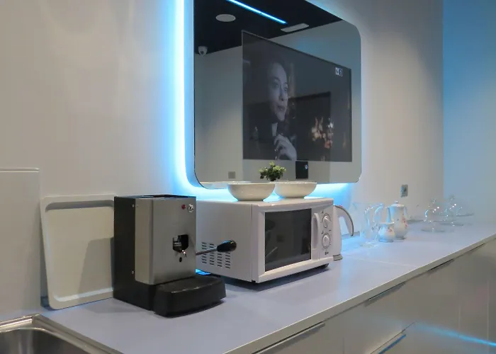 Skyhouse Beverello Bed & Breakfast 4*